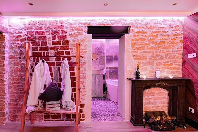 GLAM’APPART CHALET - Love’nSpa - weekend en amoureux, love rooms avec spa ou jacuzzi privatif1 de GLAM’APPART CHALET