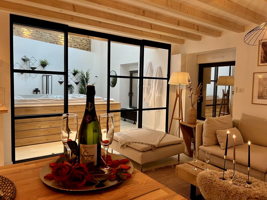 Kastell Ô fil de l’eau - Le nid KalyÔpée - Love’nSpa - weekend en amoureux, love rooms avec spa ou jacuzzi privatif4 de Le nid KalyÔpée