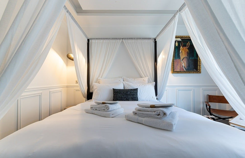 LA BASTIDE DU ROCHER - L’Ecurie - Love’nSpa - weekend en amoureux, love rooms avec spa ou jacuzzi privatif9 de LA BASTIDE DU ROCHER - L’Ecurie