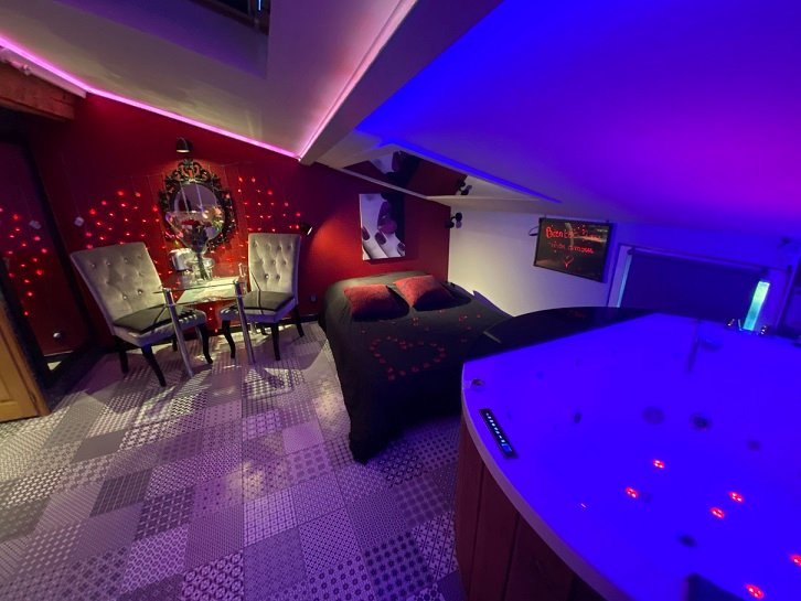 La parenthèse - Love - Love’nSpa - weekend en amoureux, love rooms avec spa ou jacuzzi privatifLa parenthèse - Love
