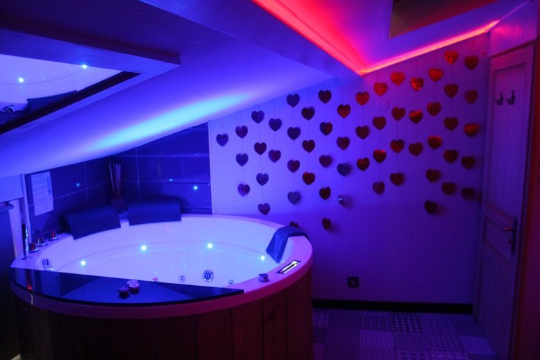 La parenthèse - Love - Love’nSpa - weekend en amoureux, love rooms avec spa ou jacuzzi privatif6 de La parenthèse - Love