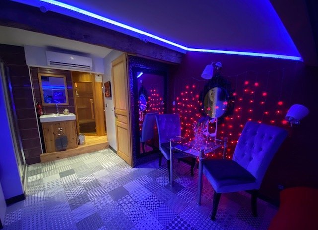 La parenthèse - Love - Love’nSpa - weekend en amoureux, love rooms avec spa ou jacuzzi privatif16 de La parenthèse - Love