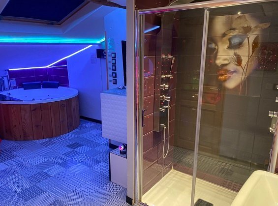 La parenthèse - Love - Love’nSpa - weekend en amoureux, love rooms avec spa ou jacuzzi privatif17 de La parenthèse - Love