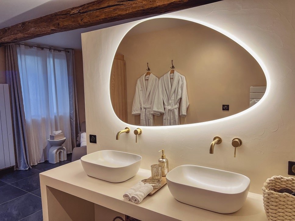 La Parenthèse Normandie - Love’nSpa - weekend en amoureux, love rooms avec spa ou jacuzzi privatif14 de La Parenthèse Suites - La Douce