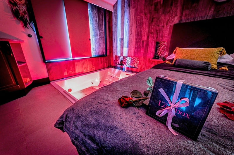 La Petite Escapade - Love’nSpa - weekend en amoureux, love rooms avec spa ou jacuzzi privatif1 de La Petite Escapade
