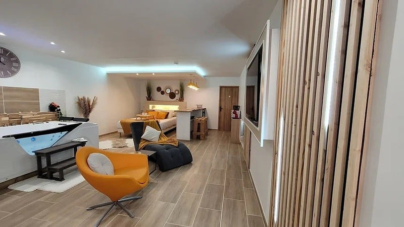 La Phine Détente Chambre&Spa - Love’nSpa - weekend en amoureux, love rooms avec spa ou jacuzzi privatif4 de La Phine Détente - Chambre&Spa