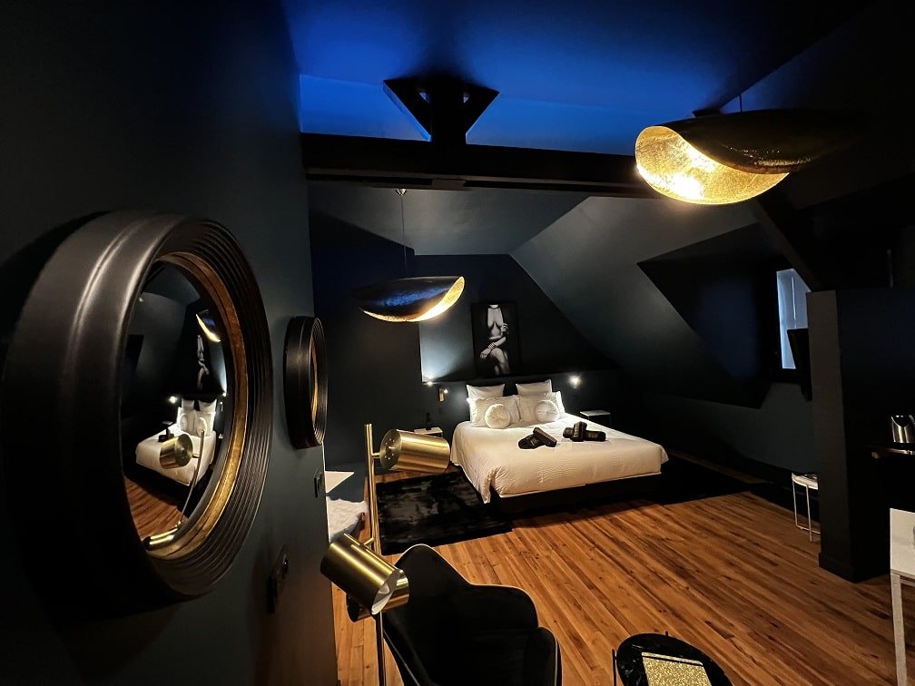 La Suite ISAHORA - Love’nSpa - weekend en amoureux, love rooms avec spa ou jacuzzi privatifLa Suite ISAHORA