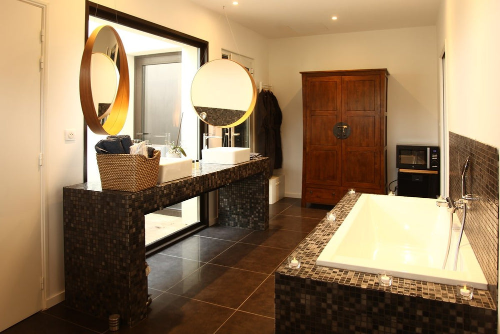 La Villa Margaux - Love’nSpa - weekend en amoureux, love rooms avec spa ou jacuzzi privatif4 de La Villa Margaux