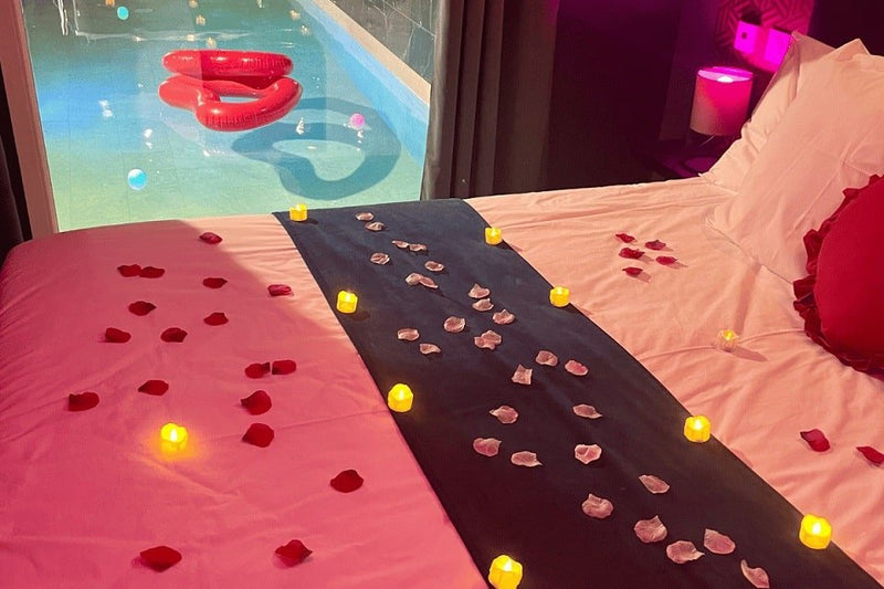 La Villa Sauvie - Love’nSpa - weekend en amoureux, love rooms avec spa ou jacuzzi privatif1 de La Villa Sauvie