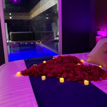 La Villa Sauvie - Love’nSpa - weekend en amoureux, love rooms avec spa ou jacuzzi privatif10 de La Villa Sauvie