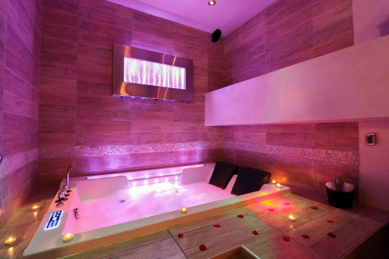 L’Abri Cosy - La Paillote - Love’nSpa - weekend en amoureux, love rooms avec spa ou jacuzzi privatif3 de L’Abri Cosy - La Paillote