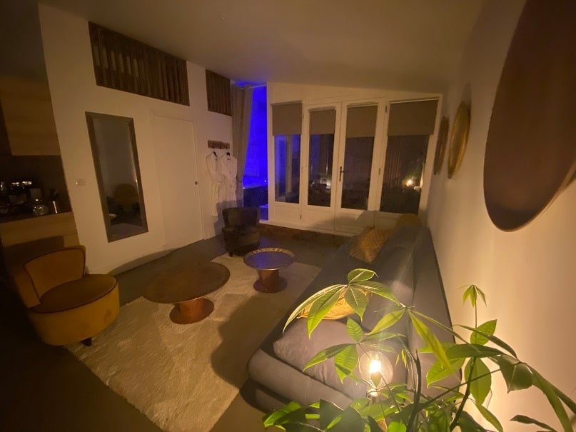 Le 50 suite and spa - La king - Love’nSpa - weekend en amoureux, love rooms avec spa ou jacuzzi privatif10 de Le 50 suite and spa - La king