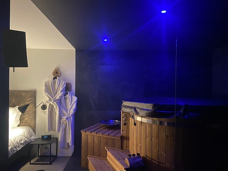 Le 50 suite and spa - La nordique - Love’nSpa - weekend en amoureux, love rooms avec spa ou jacuzzi privatif2 de Le 50 suite and spa - La nordique