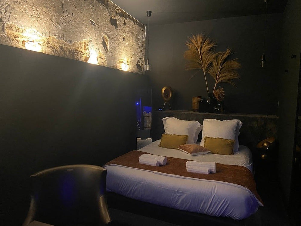 Le 50 suite and spa - La Shelby - Love’nSpa - weekend en amoureux, love rooms avec spa ou jacuzzi privatif6 de Le 50 suite and spa - La Shelby