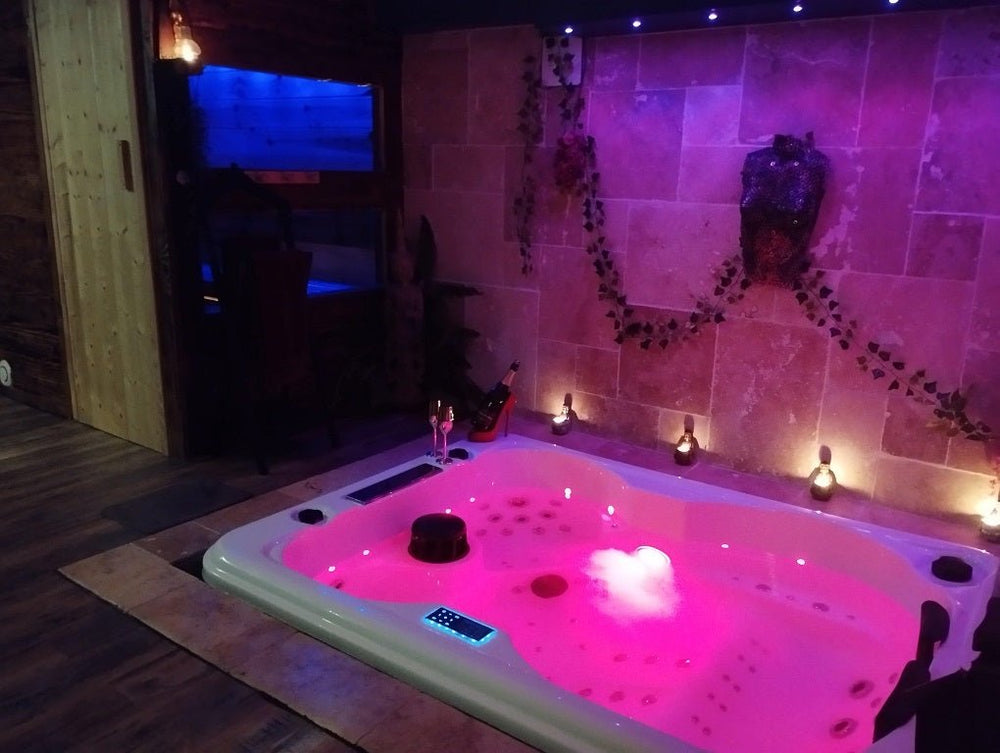 Le Boudoir de Cormelles - Love’nSpa - weekend en amoureux, love rooms avec spa ou jacuzzi privatif1 de Le Boudoir de Cormelles