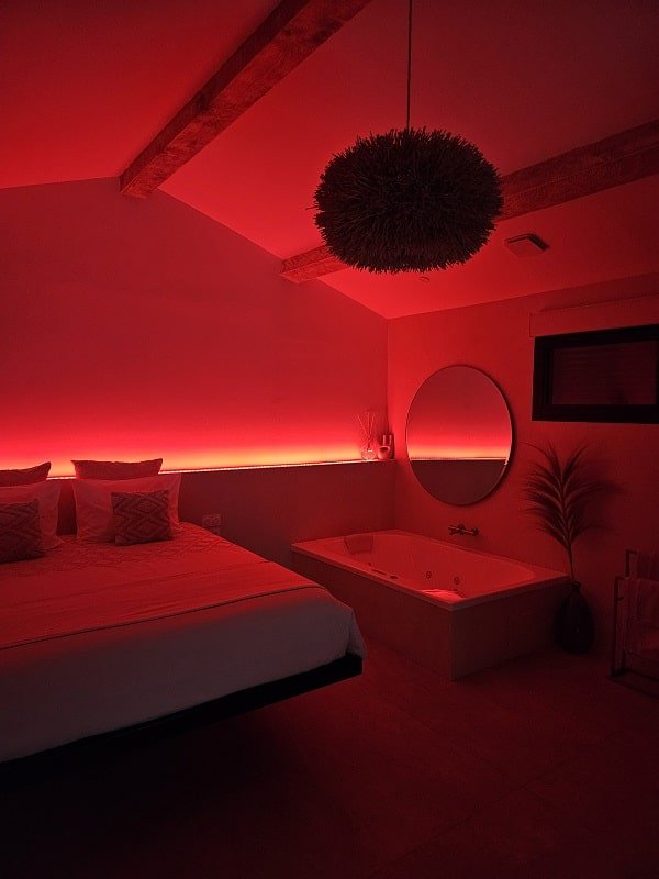 Le Clos des Délices - Love’nSpa - weekend en amoureux, love rooms avec spa ou jacuzzi privatif10 de Le Clos des Délices