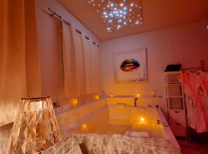 Le Cocoon Secret - Suite Eden - Love’nSpa - weekend en amoureux, love rooms avec spa ou jacuzzi privatif4 de Le Cocoon Secret - Suite Eden