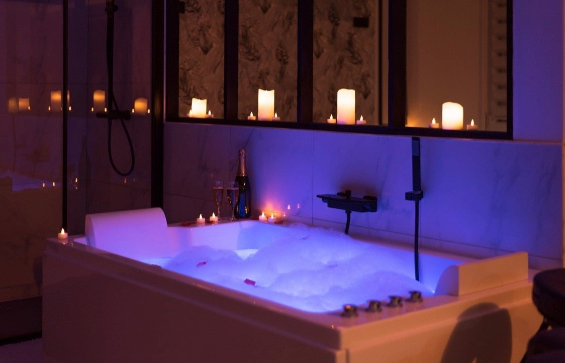 Le Diamant Secret - Love’nSpa - weekend en amoureux, love rooms avec spa ou jacuzzi privatifLe Diamant Secret
