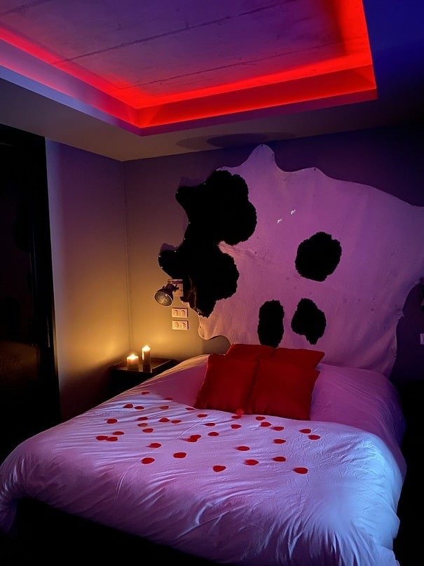 LE FRUIT DÉFENDU - Love’nSpa - weekend en amoureux, love rooms avec spa ou jacuzzi privatif10 de LE FRUIT DÉFENDU