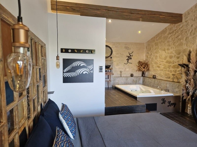 Le Lovy - Love’nSpa - weekend en amoureux, love rooms avec spa ou jacuzzi privatif1 de Le Lovy