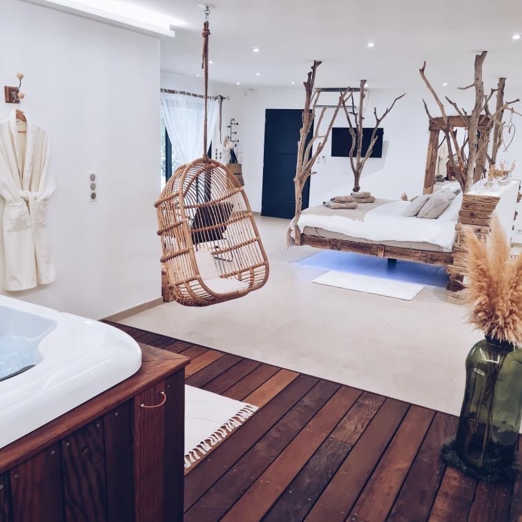 Le Mazet des délices - Love’nSpa - weekend en amoureux, love rooms avec spa ou jacuzzi privatif7 de Le Mazet des délices