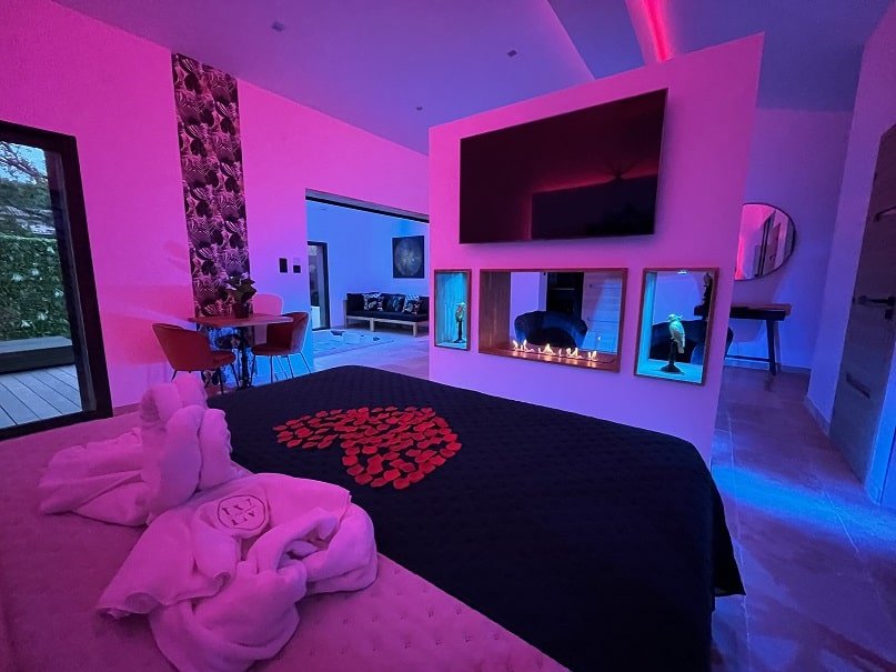 Le Vertu'Ose - Love’nSpa - weekend en amoureux, love rooms avec spa ou jacuzzi privatif9 de Le Vertu'Ose