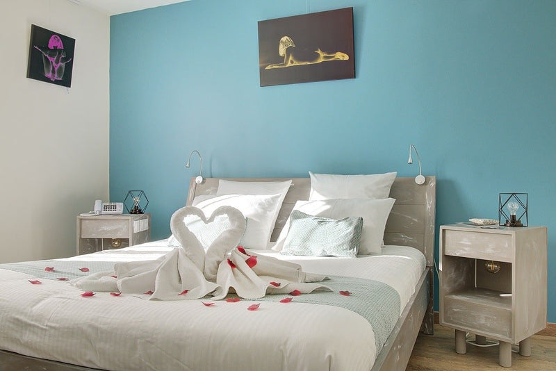 L'Echappée Romantique - Love’nSpa - weekend en amoureux, love rooms avec spa ou jacuzzi privatif3 de L'Echappée Romantique