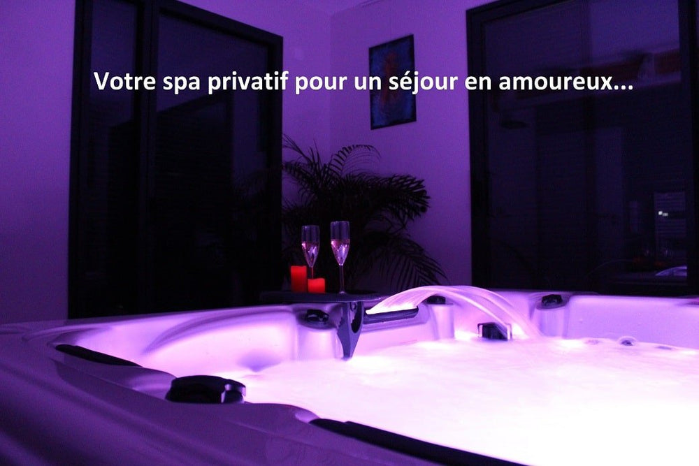 L'Echappée Romantique - Love’nSpa - weekend en amoureux, love rooms avec spa ou jacuzzi privatif2 de L'Echappée Romantique