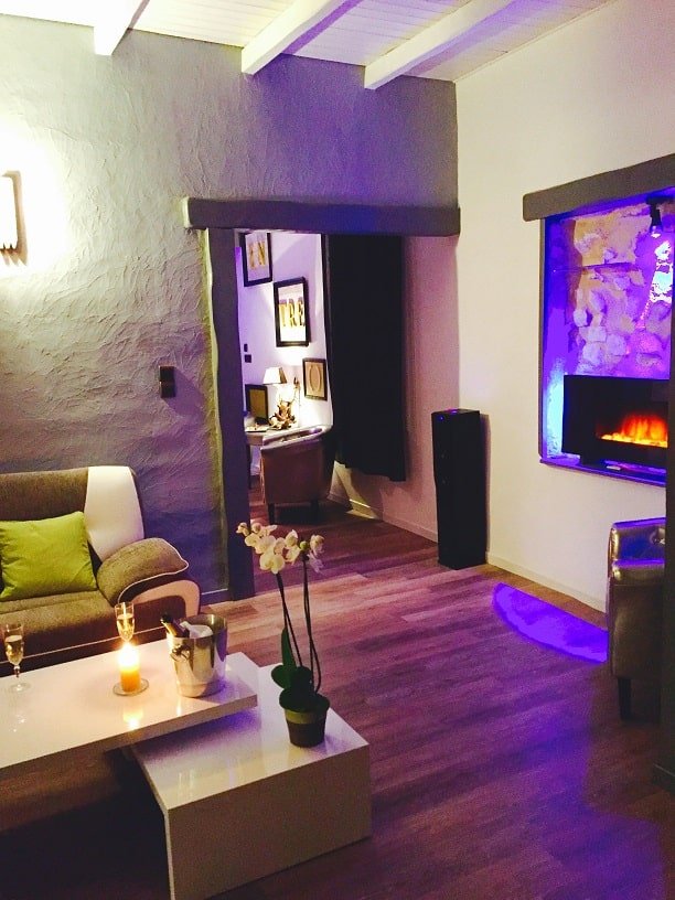 L’entre-parenthèse - Love’nSpa - weekend en amoureux, love rooms avec spa ou jacuzzi privatif8 de L’entre-parenthèse - St Drezery