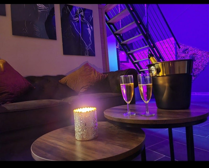 Les étonnants romantiques - Love’nSpa - weekend en amoureux, love rooms avec spa ou jacuzzi privatif3 de Les étonnants romantiques