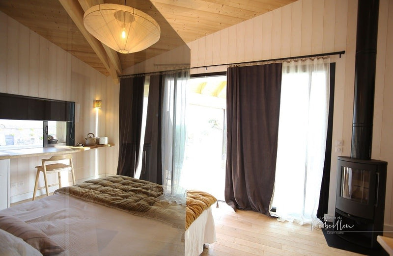 Les Hauts du Rébeillou - Cocon insolite - Love’nSpa - weekend en amoureux, love rooms avec spa ou jacuzzi privatif4 de Les Hauts du Rébeillou - Cocon insolite