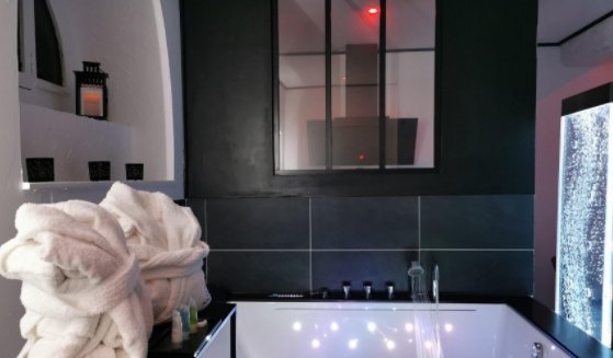 Les Sansonnets - L'Envol - Love’nSpa - weekend en amoureux, love rooms avec spa ou jacuzzi privatif6 de Les Sansonnets - L'Envol