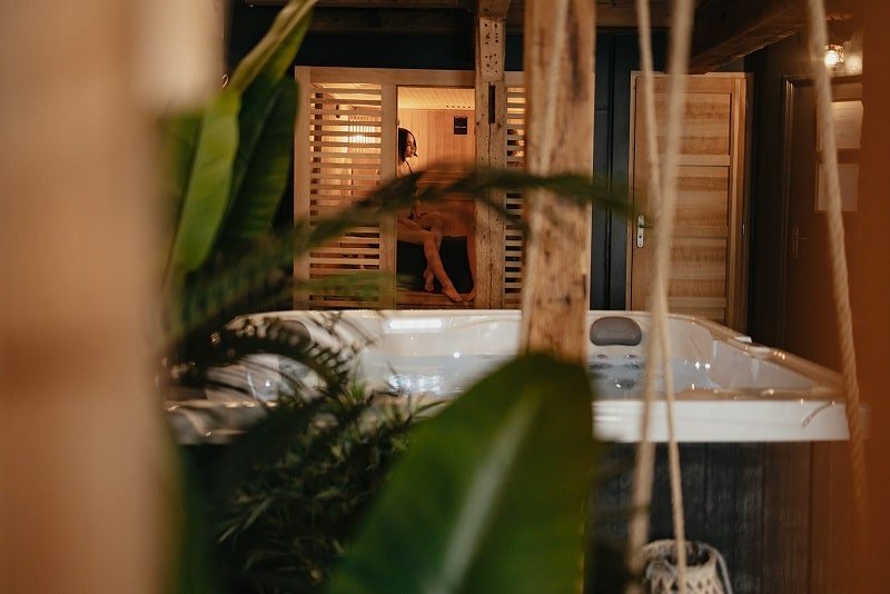 Les Secrets d Honfleur - La maison L'Exotique - Love’nSpa - weekend en amoureux, love rooms avec spa ou jacuzzi privatif5 de Les Secrets d Honfleur - La maison L'Exotique