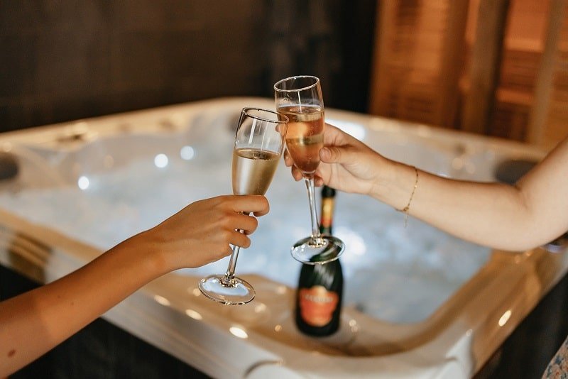 Les Secrets d Honfleur - La maison L'Exotique - Love’nSpa - weekend en amoureux, love rooms avec spa ou jacuzzi privatif1 de Les Secrets d Honfleur - La maison L'Exotique