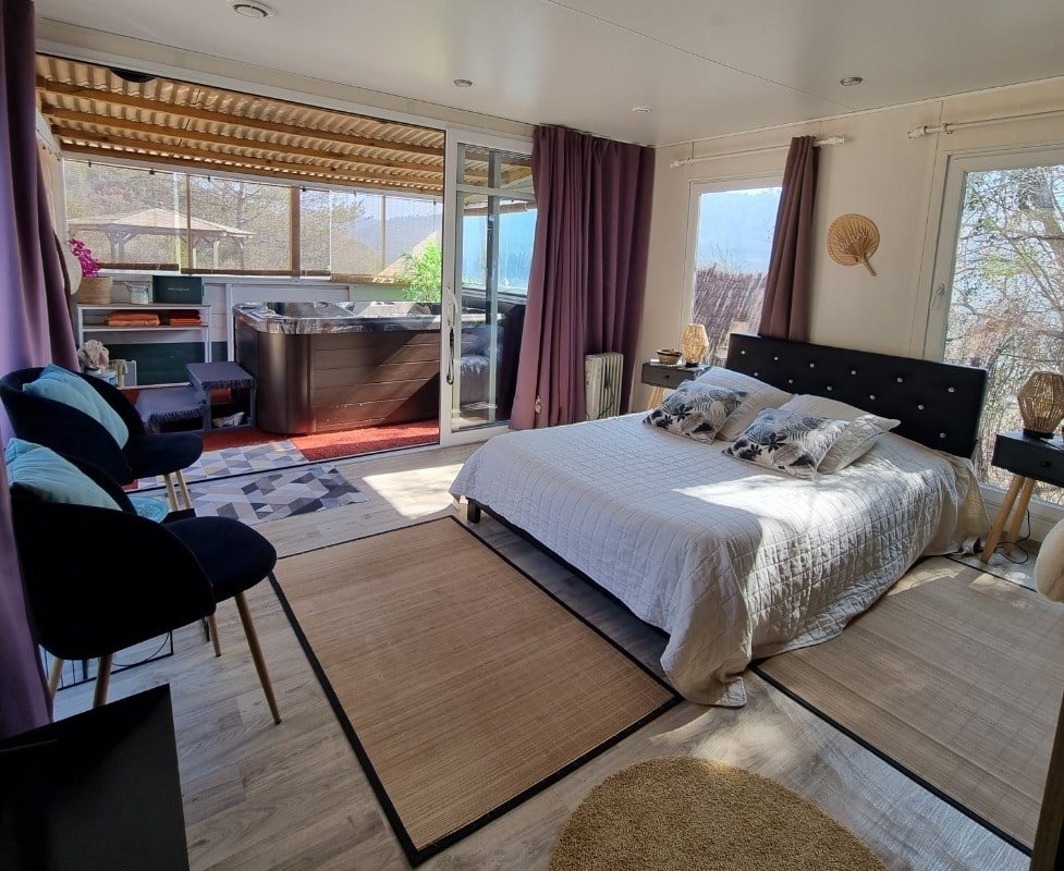 L'Escale de l'Oustaou - Love’nSpa - weekend en amoureux, love rooms avec spa ou jacuzzi privatif13 de L'Escale de l'Oustaou
