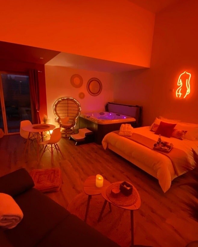 L’Evasion - Love’nSpa - weekend en amoureux, love rooms avec spa ou jacuzzi privatifL’Evasion