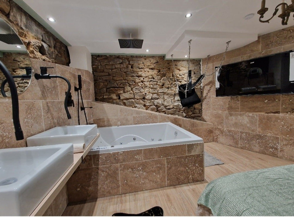 L'Expérience Love Room - Love’nSpa - weekend en amoureux, love rooms avec spa ou jacuzzi privatif6 de L'Expérience Love Room