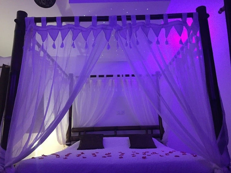 L'INSTANT ROMANTIQUE - Suite Seychelles - Love’nSpa - weekend en amoureux, love rooms avec spa ou jacuzzi privatif4 de L'INSTANT ROMANTIQUE - Suite Seychelles