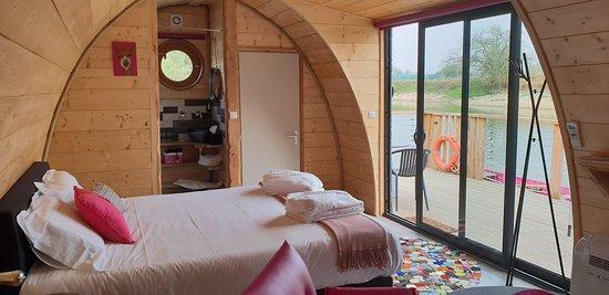 Lodge des grands crus - Lodge flottant Les Preuses Spa - Love’nSpa - weekend en amoureux, love rooms avec spa ou jacuzzi privatif4 de Lodge des Grands Crus - Lodge flottant Les Preuses Spa