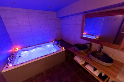 Lodge Spa de la parenthèse envoutée - Love’nSpa - weekend en amoureux, love rooms avec spa ou jacuzzi privatif
