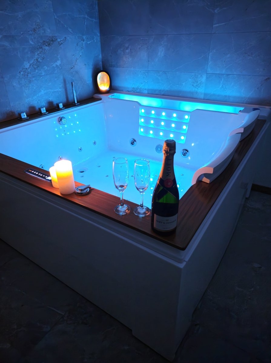 Loft Le Chic - Love’nSpa - weekend en amoureux, love rooms avec spa ou jacuzzi privatif1 de Lofts & Gites - Loft Le Chic