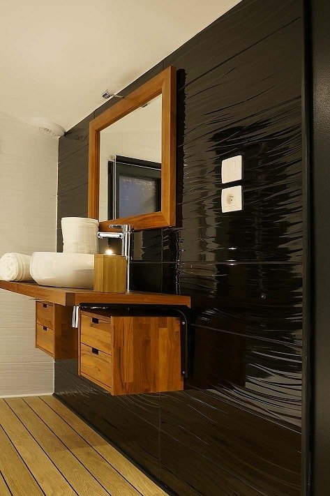 Lofts Emlavie - Loft Skali - Love’nSpa - weekend en amoureux, love rooms avec spa ou jacuzzi privatif4 de Lofts Emlavie - Loft Skali