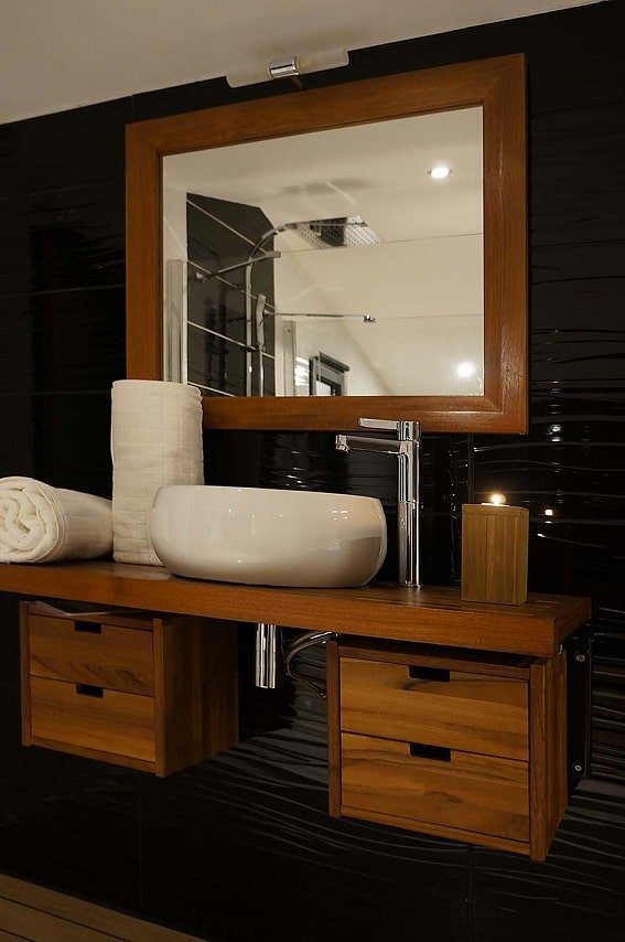 Lofts Emlavie - Loft Skali - Love’nSpa - weekend en amoureux, love rooms avec spa ou jacuzzi privatif3 de Lofts Emlavie - Loft Skali