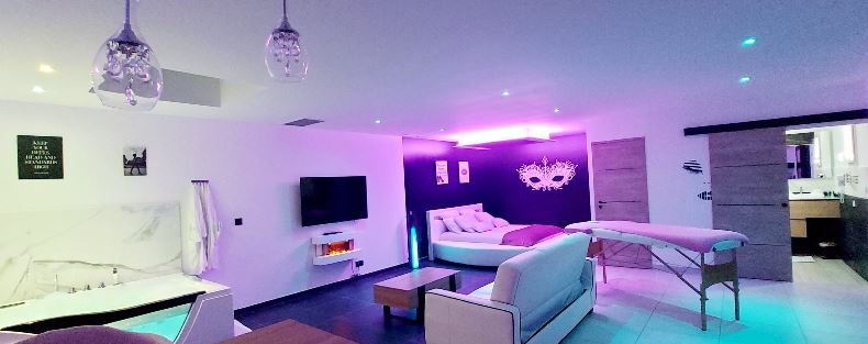 L'Olympe des Sens - CUPIDON • Dieu de l’amour - Love’nSpa - weekend en amoureux, love rooms avec spa ou jacuzzi privatif7 de L'Olympe des Sens - CUPIDON • Dieu de l’amour