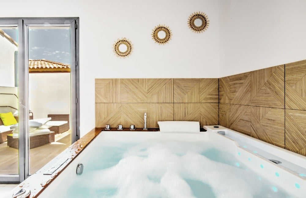 L'Olympe des Sens - HERA • Déesse du mariage - Love’nSpa - weekend en amoureux, love rooms avec spa ou jacuzzi privatif14 de L'Olympe des Sens - VÉNUS