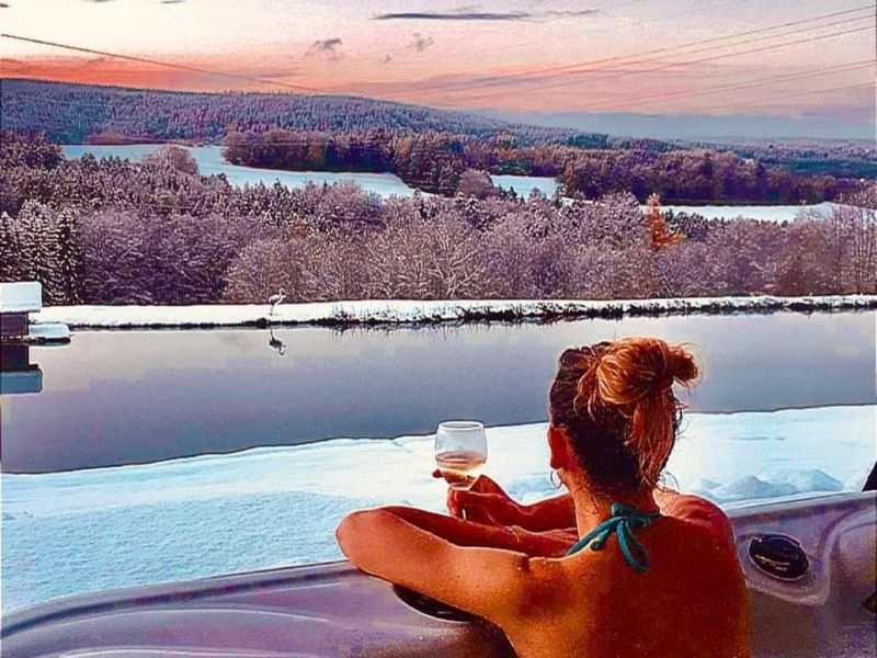 Nature Cottage Vosges - Cottage avec spa privatif - Love’nSpa - weekend en amoureux, love rooms avec spa ou jacuzzi privatif8 de Nature Cottage Vosges - Cottage L'Ecureuil