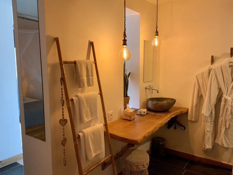 O 5 Sens - Suite balinaise - Love’nSpa - weekend en amoureux, love rooms avec spa ou jacuzzi privatif4 de O 5 Sens - Suite balinaise