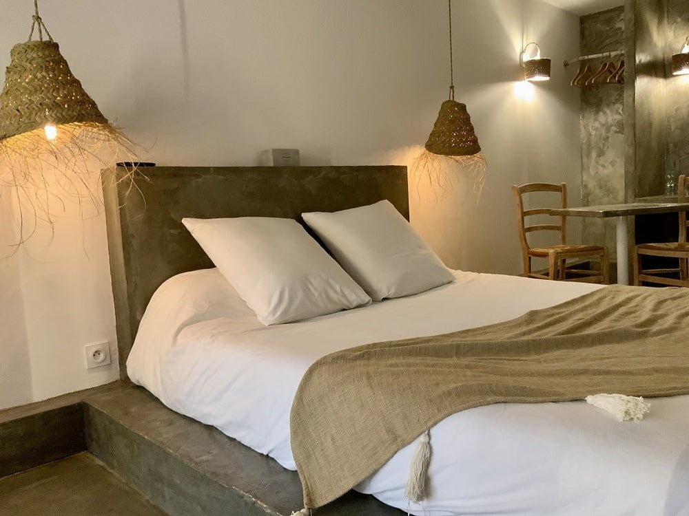 O 5 Sens - Suite Santorin - Love’nSpa - weekend en amoureux, love rooms avec spa ou jacuzzi privatif5 de O 5 Sens - Suite Santorin