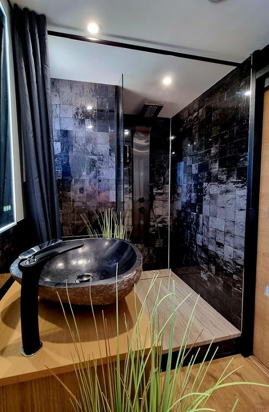 Ô bulles d'Agon - Love’nSpa - weekend en amoureux, love rooms avec spa ou jacuzzi privatif5 de Ô bulles d'Agon