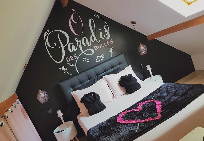 O Paradis des Bulles - Love’nSpa - weekend en amoureux, love rooms avec spa ou jacuzzi privatif9 de O Paradis des Bulles